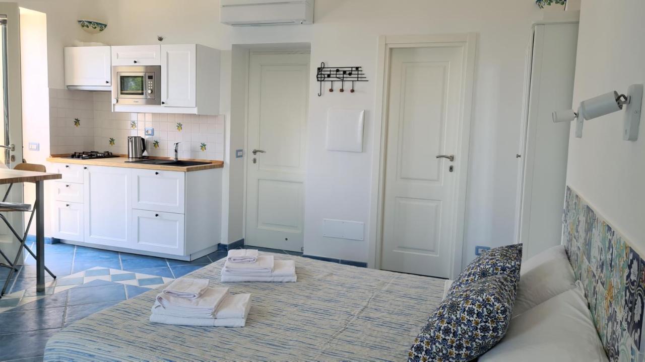 The Little Tower Of Minuta Appartement Scala Buitenkant foto