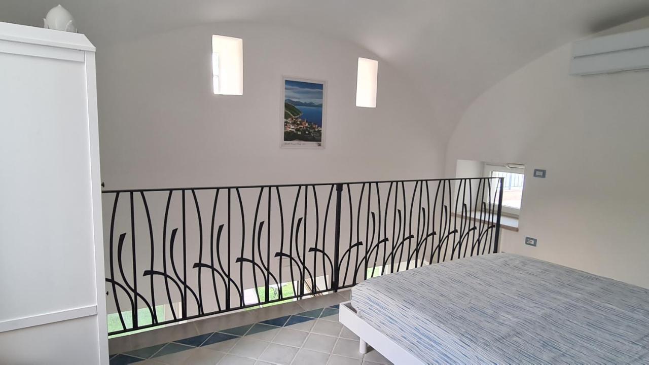 The Little Tower Of Minuta Appartement Scala Buitenkant foto
