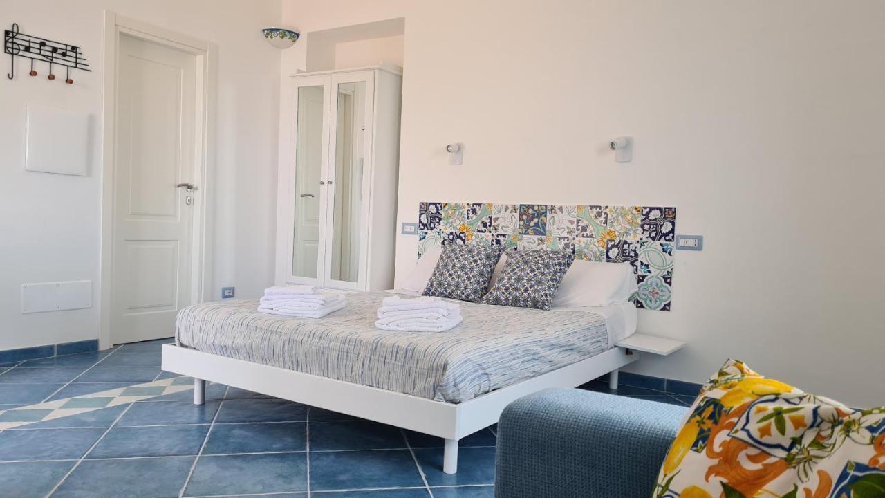 The Little Tower Of Minuta Appartement Scala Buitenkant foto